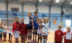 Srebrny medal dla siatkarek Volley Miękinia