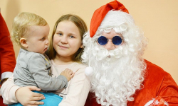 Najpierw była wspólna zabawa, a później odwiedziny Świętego Mikołaja