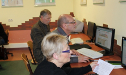 Darmowy kurs komputerowy dla seniorów w Bibliotece Publicznej