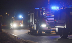 W Komornikach dachował samochód osobowy. Interweniowała straż pożarna