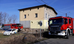 W jednym z budynków mieszkalnych w Ujeździe Górnym zapaliła się sadza w kominie