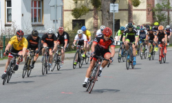 Ponad 500 rowerzystów wzięło udział w Szosowym Klasyku w Miękini [foto]