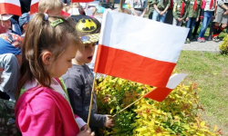 Patriotyczne rysowanie. Konkurs plastyczny średzkiego starostwa