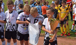 Orliki AP Jedenastka Mistrzem Powiatu [foto]