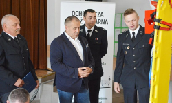 Strażacy z Miękini i Głoski dostali nowy sprzęt ratowniczy