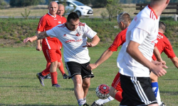 Piłkarze i przyjaciele zagrali dla Darka. II memoriał w Komornikach