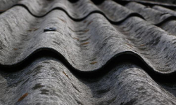 Zakończono akcję odbioru wyrobów zawierających azbest z terenu gminy Udanin