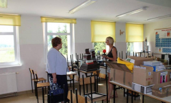 Trwają prace remontowe w szkole podstawowej w Ujeździe Górnym