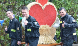 Deszczowe dożynki w Udaninie. Gwiazdą był Ivan Komarenko 