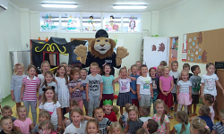 Komisarz Lew mówił maluchom, jak wygląda bezpieczna droga do przedszkola