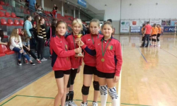 Młode siatkarki z Miękini rozpoczęły sezon