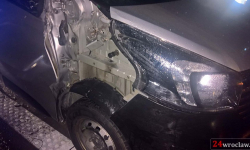 Na A4 zderzyła się osobówka z ciężarówkami. Dwie osoby zostały poszkodowane [foto]