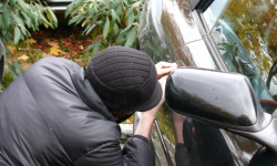 Policja: uchroń swój samochód przed kradzieżą i włamaniem