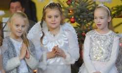 Przedstawienie jasełkowe w szkole podstawowej w Ujeździe Górnym