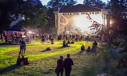 "Radni miejscy na posiedzeniu Rady Miasta przenoszą Środę Śląską do Średniowiecza"