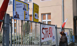 Kolejny dzień strajku. Tak wyglądają budynki średzkich szkół [foto]