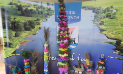 Najpiękniejsze palmy wykonały Hania Betlejewska i Julia Jankowska. Przyznano także wyróżnienia