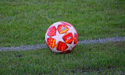 Ostre strzelanie w klasie okręgowej. Polonia, Mechanik i Odra z wygranymi