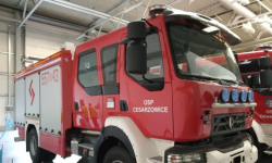 OSP Cesarzowice z nowym wozem strażackim