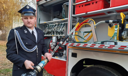Strażacy-ochotnicy z Cesarzowic mają już nowy wóz