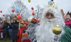 Pełen symbolicznych scen Orszak w Mrozowie [foto/film]