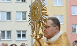 9 lat minęło... Parafia św. Andrzeja żegna proboszcza