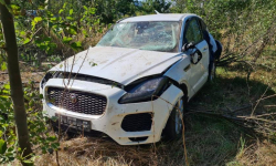 Auto wypadło z drogi i dachowało. Kierowca miał blisko 3 promile alkoholu