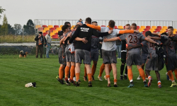 Spotkanie czwartoligowych beniaminków. Mechanik górą!