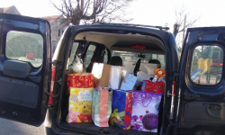 Uczniowie dla potrzebujących. Świąteczna akcja wolontariuszy z Kostomłotów