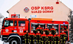 Jednostka OSP z Ujazdu Górnego ma nowe umundurowanie. „Długo wyczekiwane marzenia się spełniają”