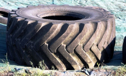 W gminie Kostomłoty rolnicy będą mogli oddać odpady w postaci opon