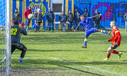 KS Damianowo wyszarpał trzy punkty w meczu z rezerwami Iskry Kochlice [Zdjęcia]