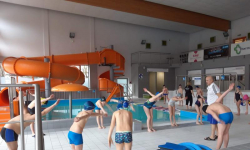 Dzieci z gminy Udanin będą kontynuowały naukę pływania