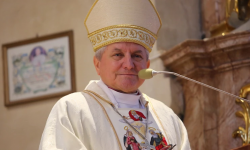 Papież zdecydował o ukaraniu biskupa Edwarda Janiaka, który jest m.in. Honorowym Obywatelem Malczyc