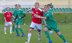 Piłkarze wrócili do gry. Pierwsze wiosenne spotkania we wrocławskiej A i B klasie [24-25.04]