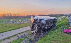 Między Środą Śl. a Ciechowem doszło do zderzenia autobusu z osobówką. Są poszkodowani [aktualizacja]
