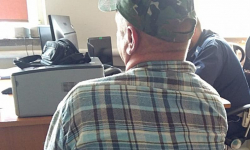 Włamał się do punktu aptecznego. Ukradł 30 złotych i tabletki