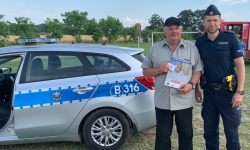 Policjanci rozmawiali z mieszkańcami podczas festynów w ramach programu „Dzielnicowy Bliżej Nas”