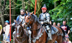 Wojnowice opanowane przez średniowiecznych rycerzy [FOTO]