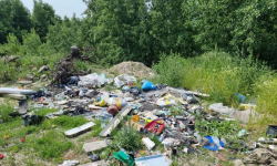 Temat dzikich wysypisk śmieci powraca jak bumerang