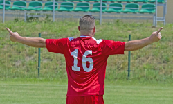 Pogoń Miękinia dołączyła do zbiórki na rzecz Krzysia. W niedzielę zagrają dla chłopca