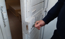 Policjanci zatrzymali poszukiwanego do odbycia kary. Wpadł podczas kontroli drogowej