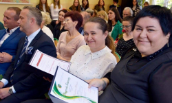 Powiat wybuduje nową szkołę. Samorządowcy podzielili się planami z nauczycielami w dniu ich święta