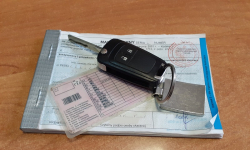 Od zaledwie kilku miesięcy posiadała prawo jazdy. Straciła je łamiąc przepisy na DK 94