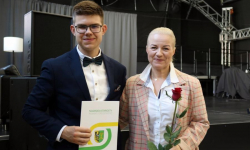 Najzdolniejsi uczniowie szkół średnich nagrodzeni!