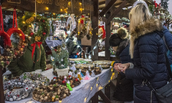 Świąteczny klimat zawitał do Miękini. Za nami kiermasz bożonarodzeniowy [Zdjęcia]