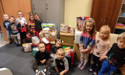 Zbiórka dla dzieci z domu dziecka zorganizowana przez przedszkole i żłobek w Szczepanowie