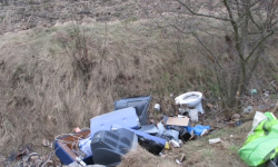 Porzucił śmieci w Szczepanowie. Przyznał się do winy i został ukarany mandatem