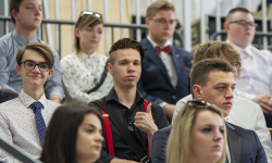 Powiatowe szkoły pożegnały maturzystów