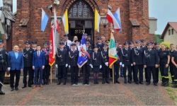 Podczas uroczystych obchodów interweniowali przy wypadku samochodowym